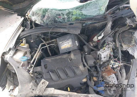 2010 Nissan Sentra 2.0S z USA, uszkodzony, nr VIN 3N1AB6AP0AL618584